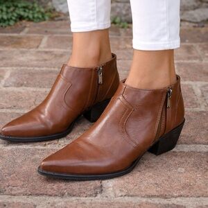 CIRCUS BY SAM EDELMAN Snip Toe Dual Zip Western Ankle Boots, 6.5